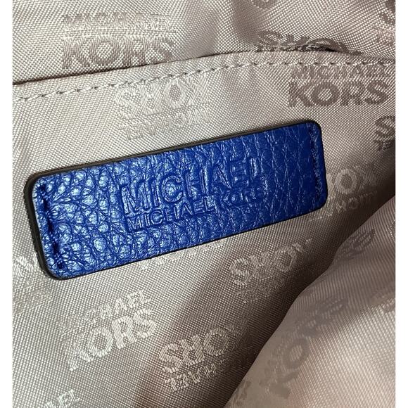 Michael Kors Large Blue Handbag With Crossbody Strap - Picture 6 of 15